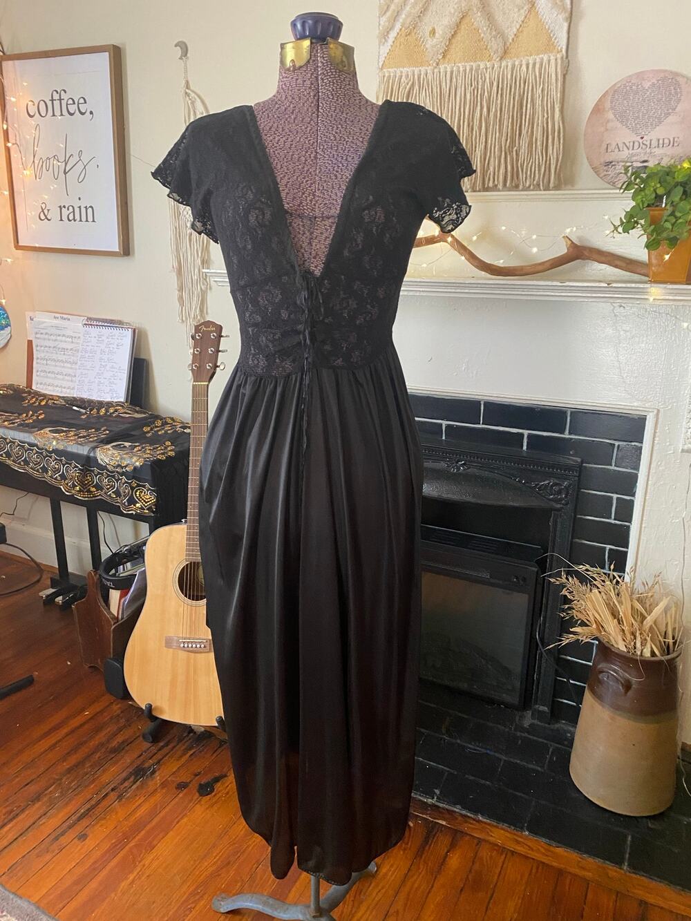 Cinema Etoile Vintage Lingerie Gown Lace Gothic Sz Small